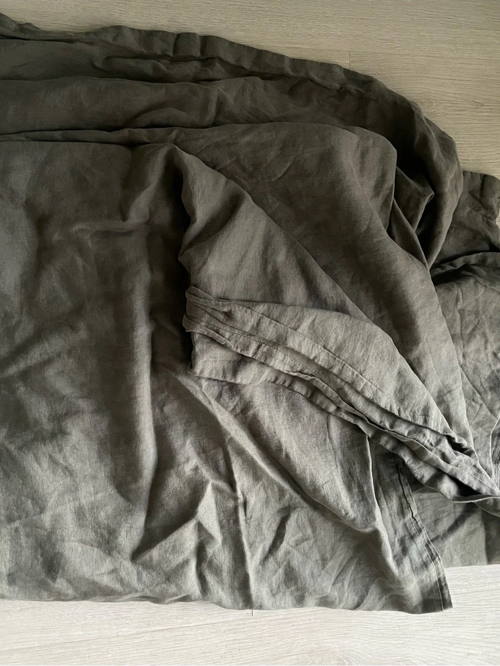 The Citizenry French Linen Duvet Cover  Olive King/cal King